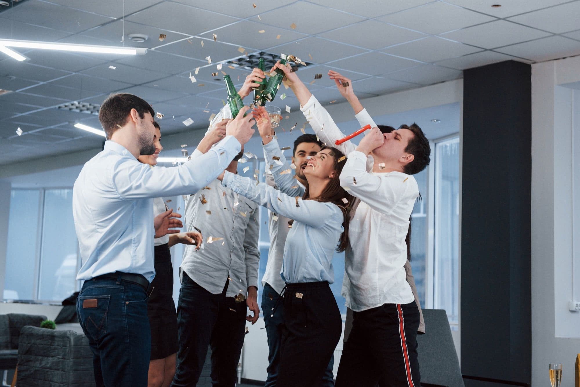 From 0 to 1,000 Customers: How a B2B Startup Used Social Proof to Scale